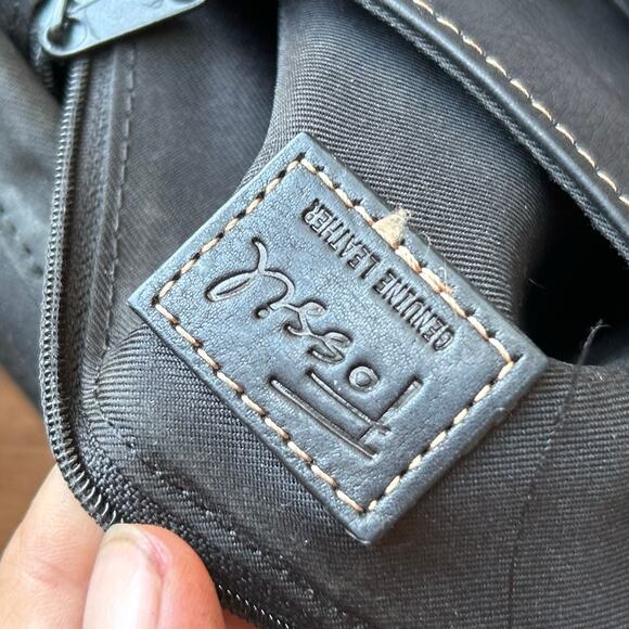 Vintage Fossil small black pebble leather shoulder bag - Picture 9 of 15